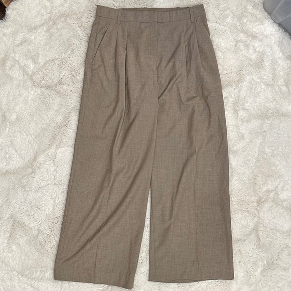 NWT H&M Wide Leg Khaki Style Pants Size 10 - Picture 1 of 2